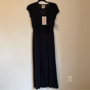 Nue by Shani Black Sheath Dress V-Neck Cap Sleeve Maxi